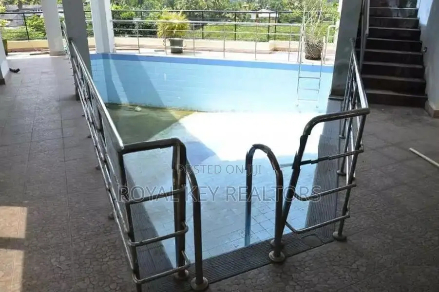 05 Bedroom Fully Furnished House for Sale in Rajagiriya