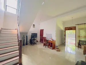දෙමහල් නිවසක් විකිනීමට - Athurugiriya