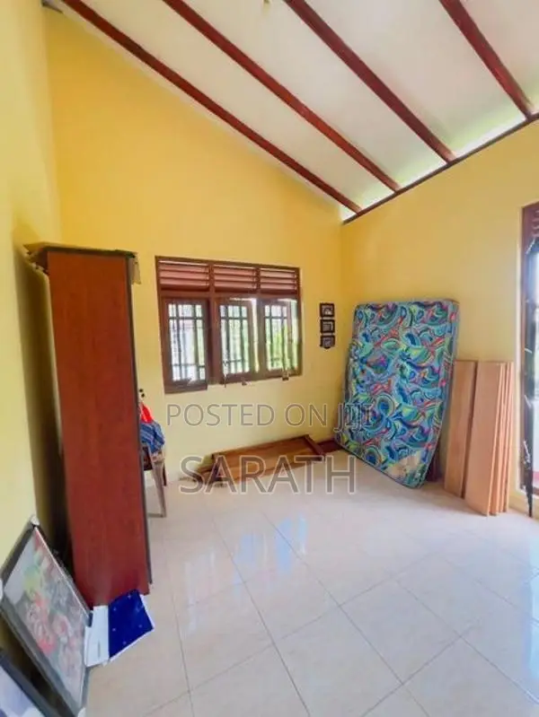 දෙමහල් නිවසක් විකිනීමට - Athurugiriya