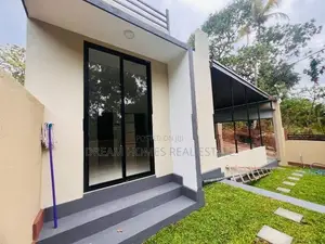 Luxury Designed 3 Bedroom House for Sale – Kesbewa