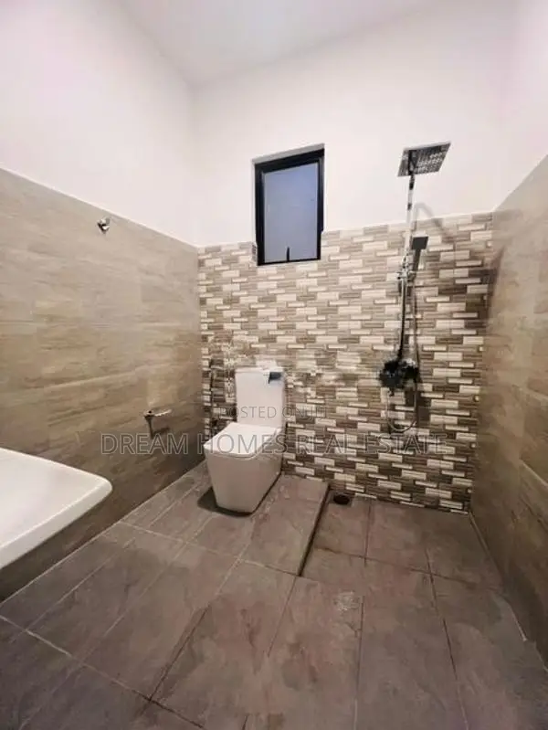 Luxury Designed 3 Bedroom House for Sale – Kesbewa