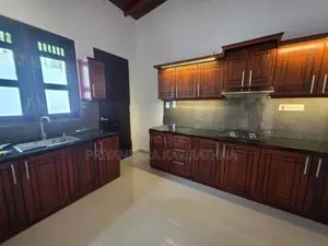 නවීන පන්නයේ සුකෝපබෝගී අලුත්ම තනිමහල් නිවස විකිනීමට - බටුවන්දර