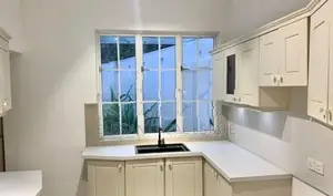 05 Bedroom Unfurnished 03 Storied House for Rent in Colombo 08 (A468)