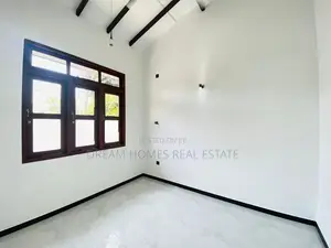 Brand-New Single-Story Family Home with Modern Amenities – Athurugiriy