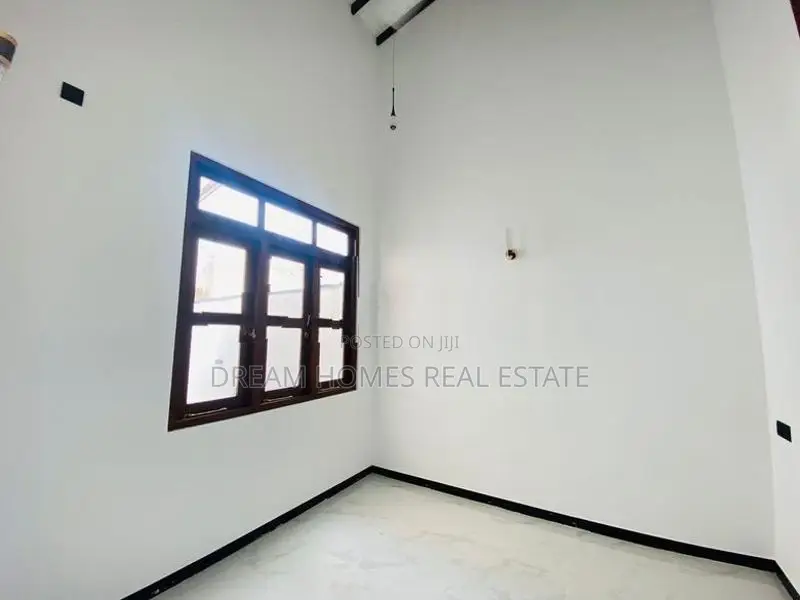 Brand-New Single-Story Family Home with Modern Amenities – Athurugiriy
