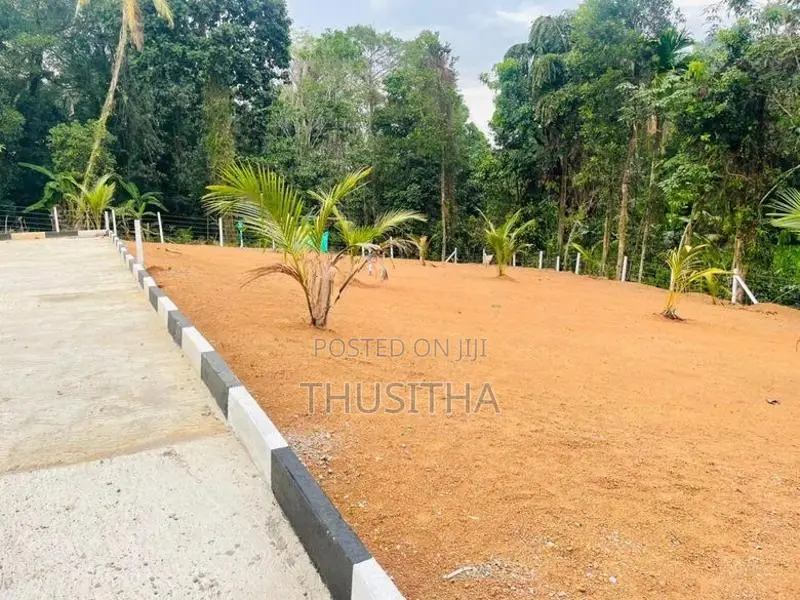 Kalagedihena Sapugasthenna Land for Sale