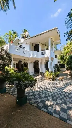 කඩුවෙල නගරයෙන් Luxury දෙමහල් නිවසක් / CA 12218