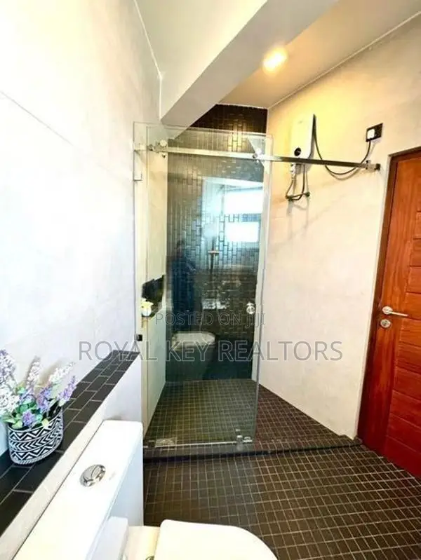 Colombo 07 - 03 Bedroom Furnished Apartment for Rent