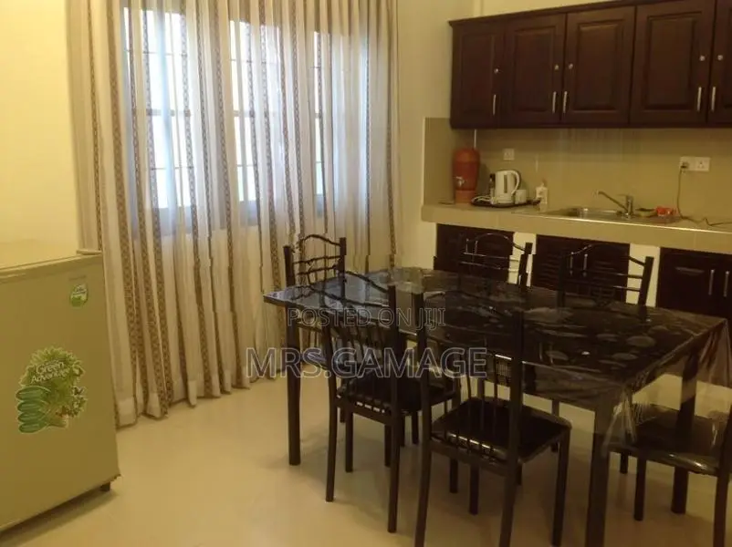 Room for Moratuwa Uni Undergraduates (Girls Only)