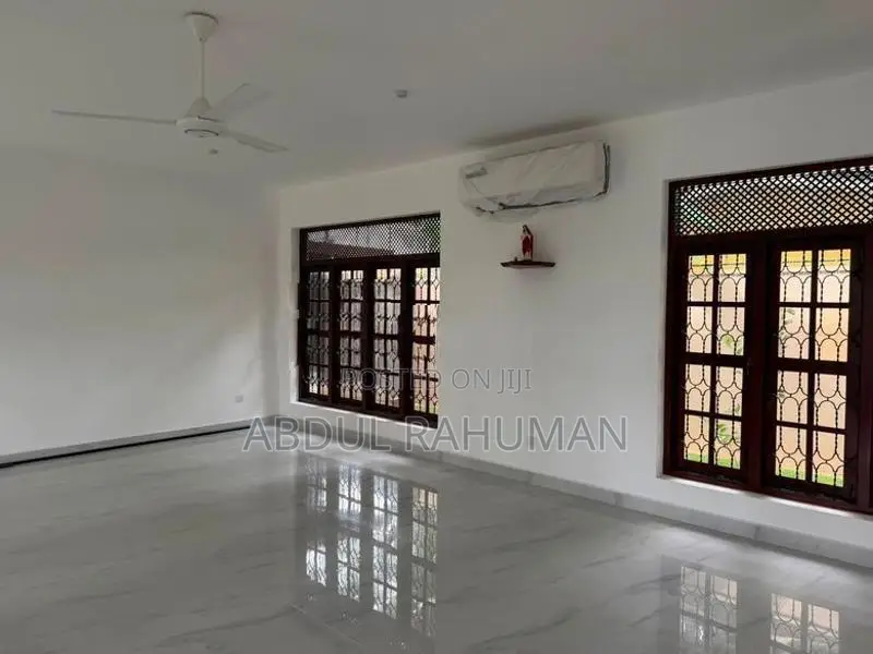 2 Storey Solar Powered Luxury house in Mt Lavinia