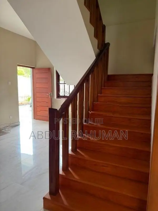 2 Storey Solar Powered Luxury house in Mt Lavinia
