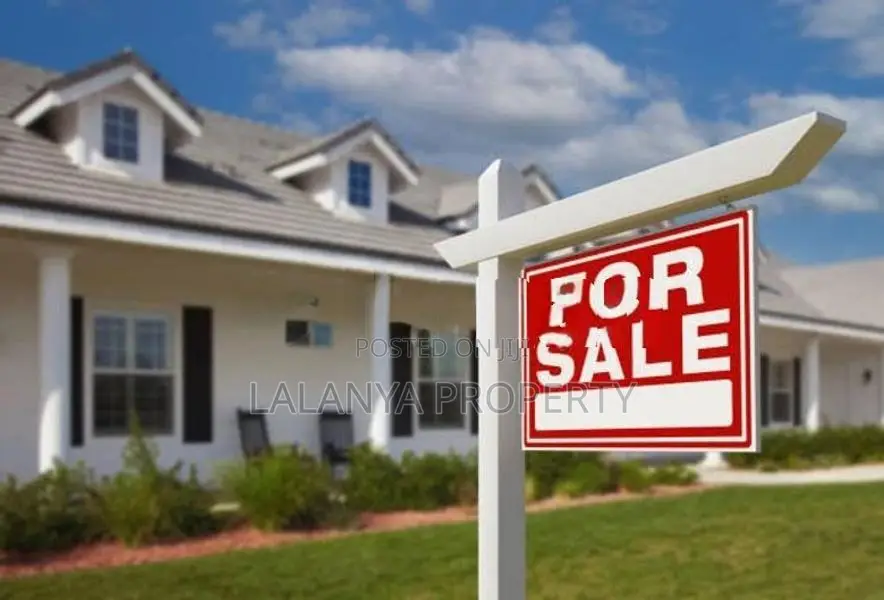 55 Perch Land with 2 Houses for Sale in Pamunuwa PCCC-A1