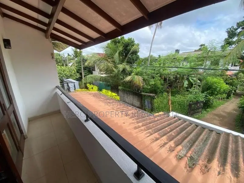 HMS062 - Two Story Modern House for Sale in Maharagama