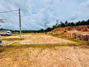 හංවැල්ල – ආටිගලින් වටිනා නේවාසික ඉඩමක්