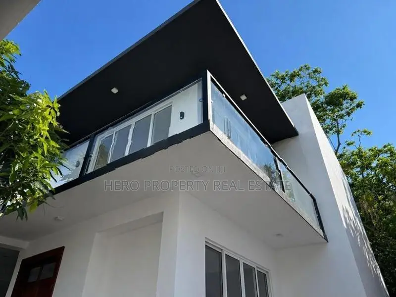 HMS063 - Modern Two Story House for Sale in Piliyandala