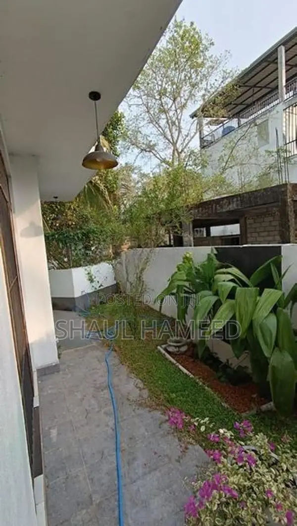 House for Sale - Boralesgamuwa