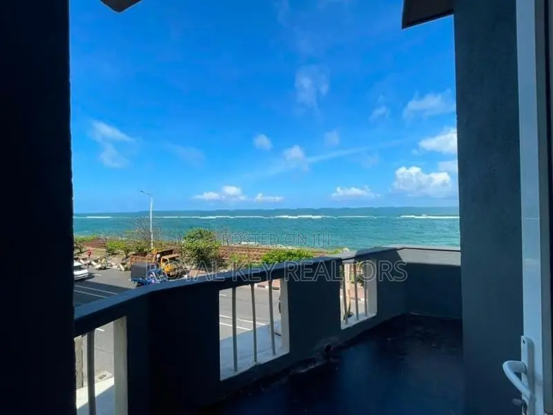 11 Bedroom Furnished House for Rent In Colombo 06