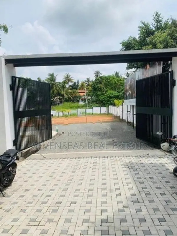 Maharagama Land Sale