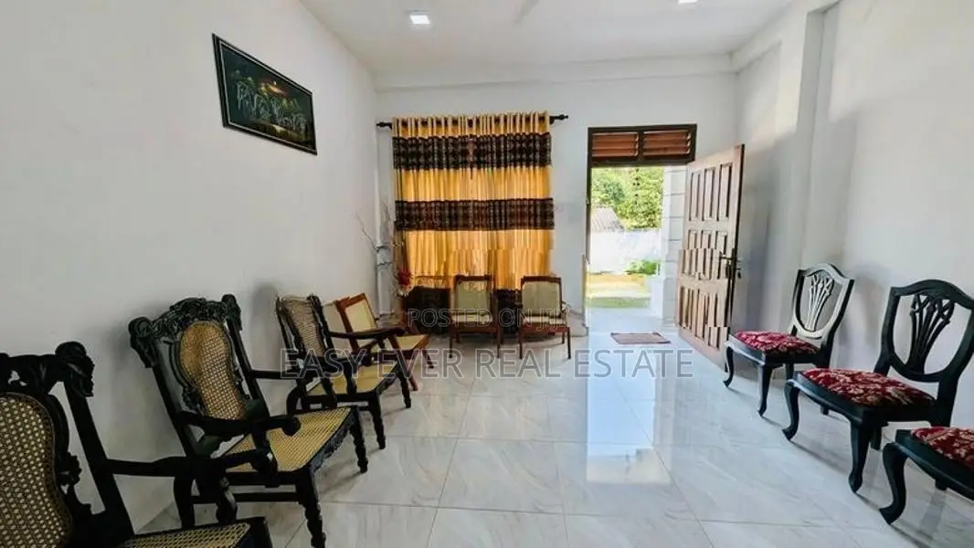 කඩවත – ඉඹුල්ගොඩින් අලුත්ම දෙමහල් නිවසක් KK 11220