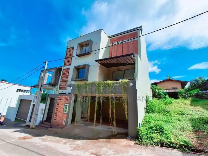 Luxury Modern House for Sale in Moratuwa Katubdda