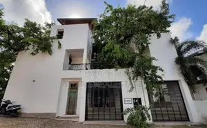 Luxury Tree House for Sale in Nugegoda