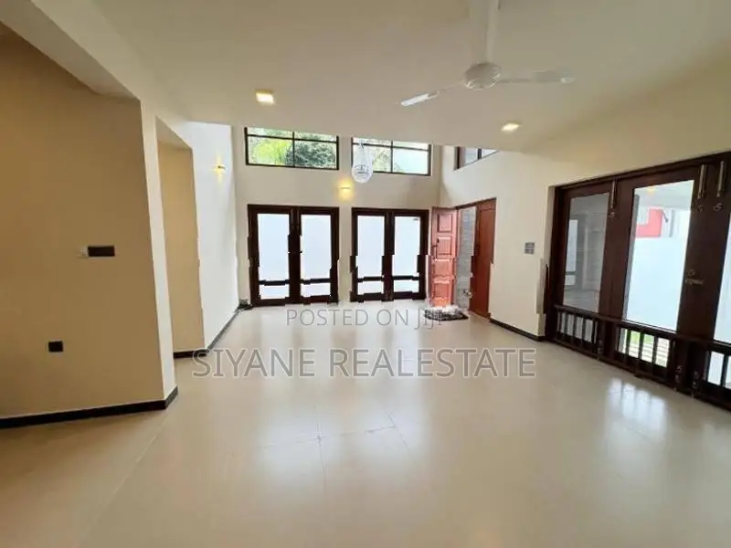 Architecturally Designed Luxury Brand New House for Sale Battaramulla
