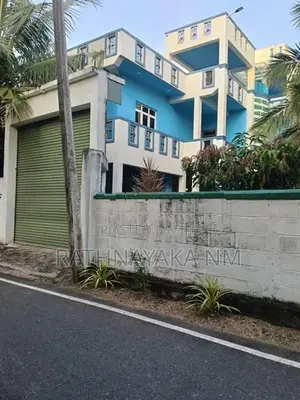 Modern Luxury House in Kurunegala
