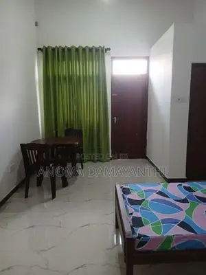 කුලියට කාමර - තරුණියන් Katubedda