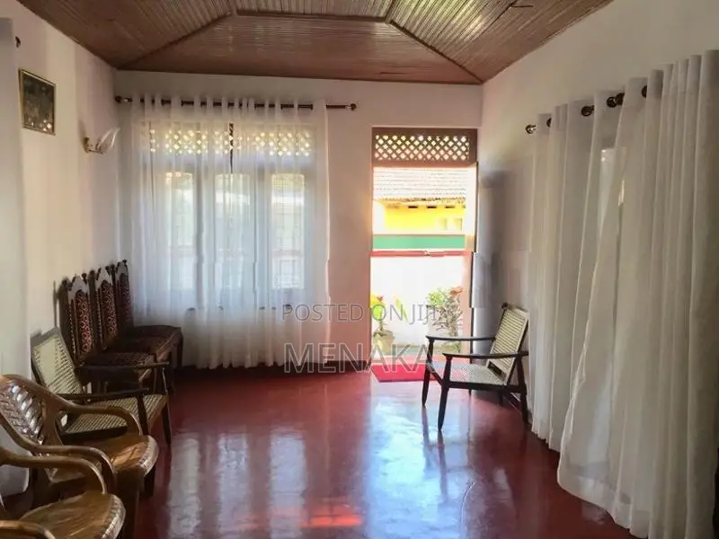 Ahangama House for Sale