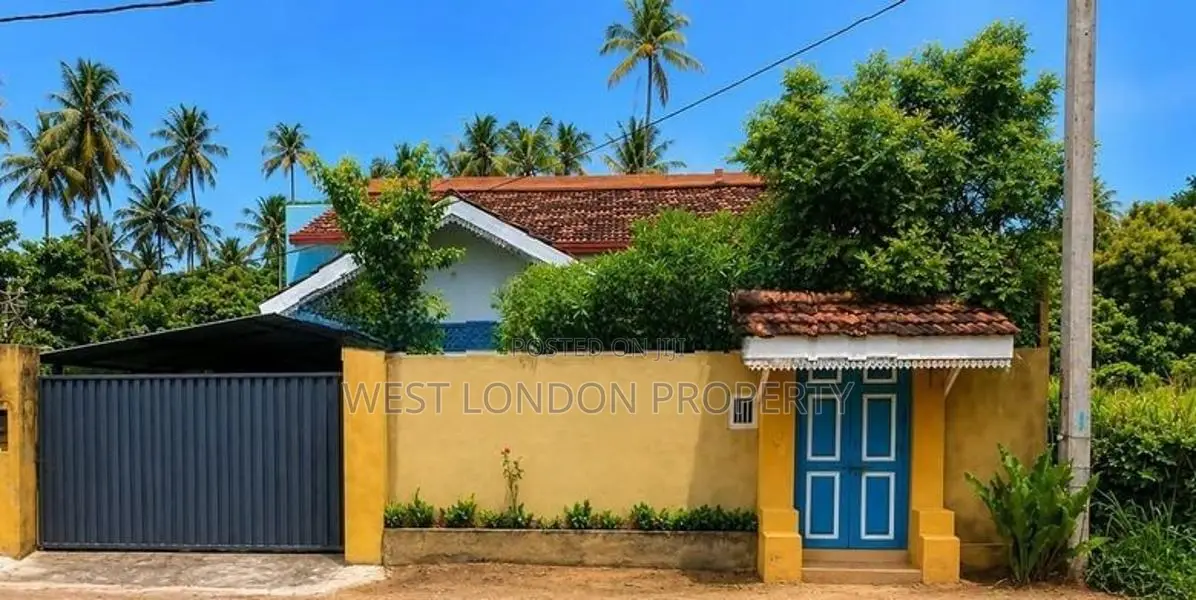 Beautiful House for Sale in Katuwapitiya