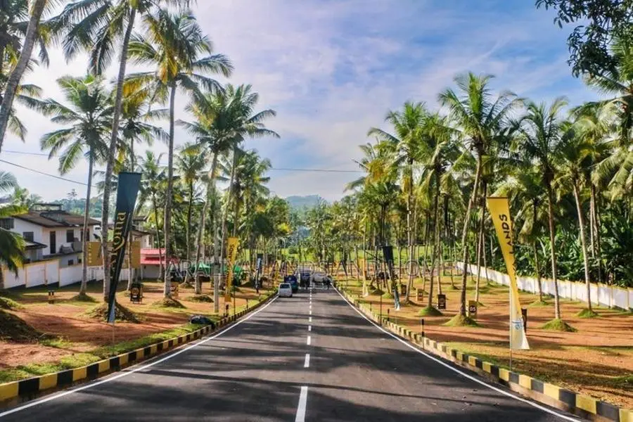 Land for sale- 128-280 ප්‍රධාන බස් පාරට මුහුණලා