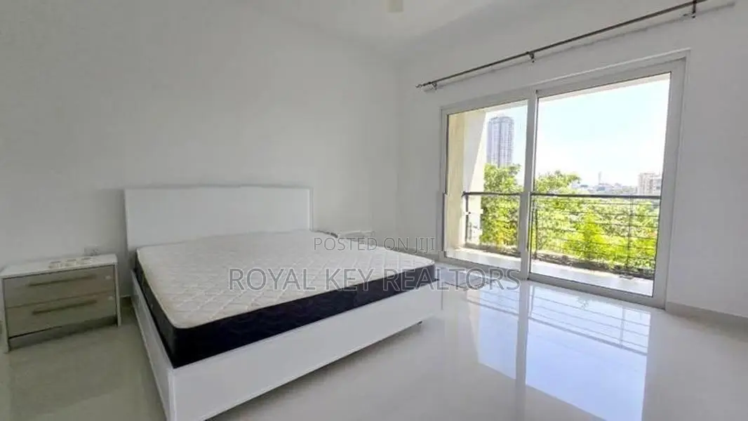 03 Bedroom Semi-Furnished Apartment in Rajagirya