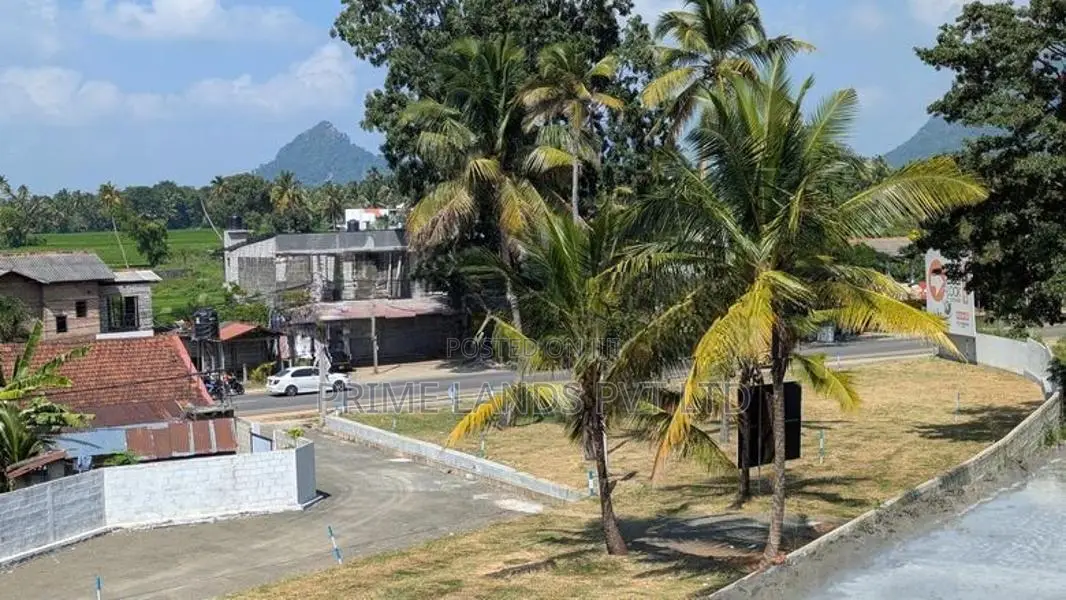 ඉබ්බාගමුව නගරයට බිම් කොටස්