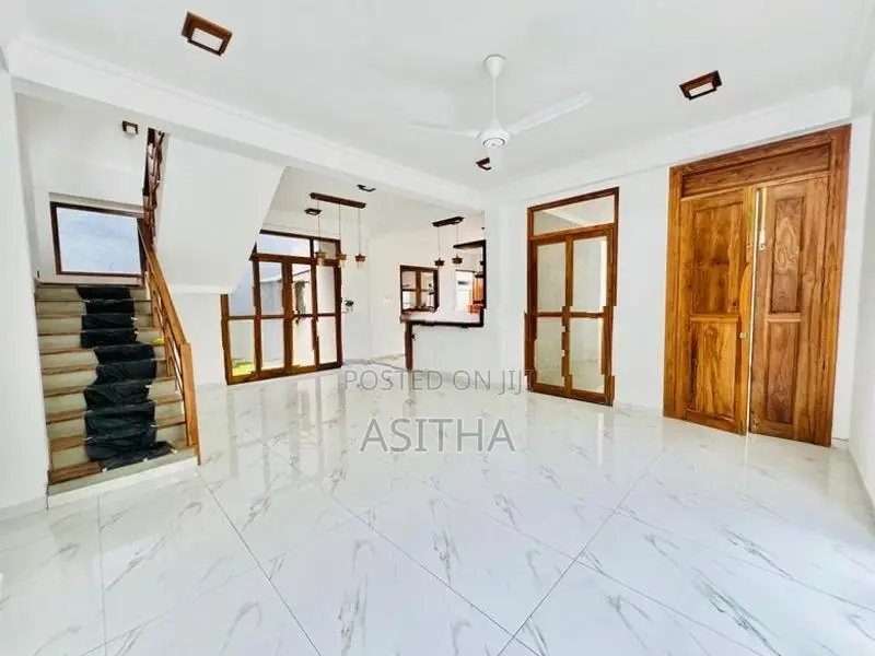 New super house Piliyandala