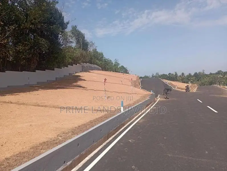 Land for Sale Near Kahathuduwa Highway