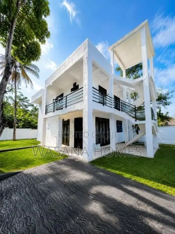 Stunning House for sale Piliyandala