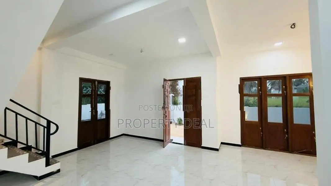 Brand New Modern House for Sale in Negombo (Miriswatte) – PDH367