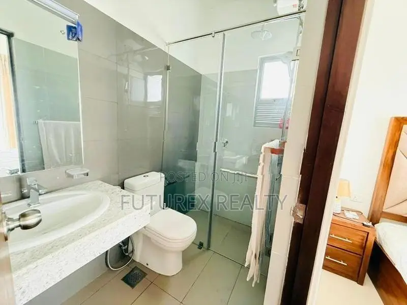 CANTEBURY GOLF 3 BR 8TH FLOOR FURNISHED APARTMENT FOR SALE