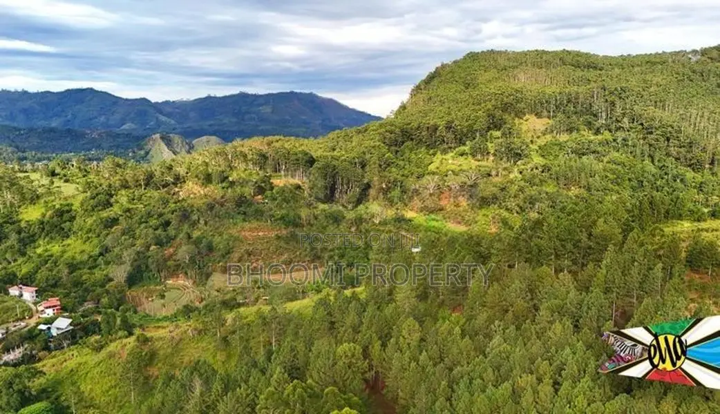 Land for sale in Ella