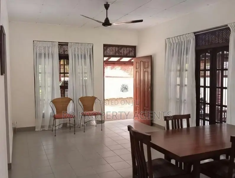 Single Story House For Sale in Piliyandala