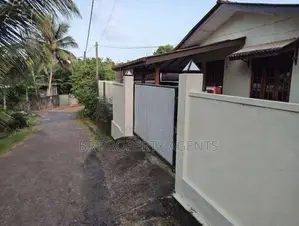 Single Story House For Sale in Piliyandala
