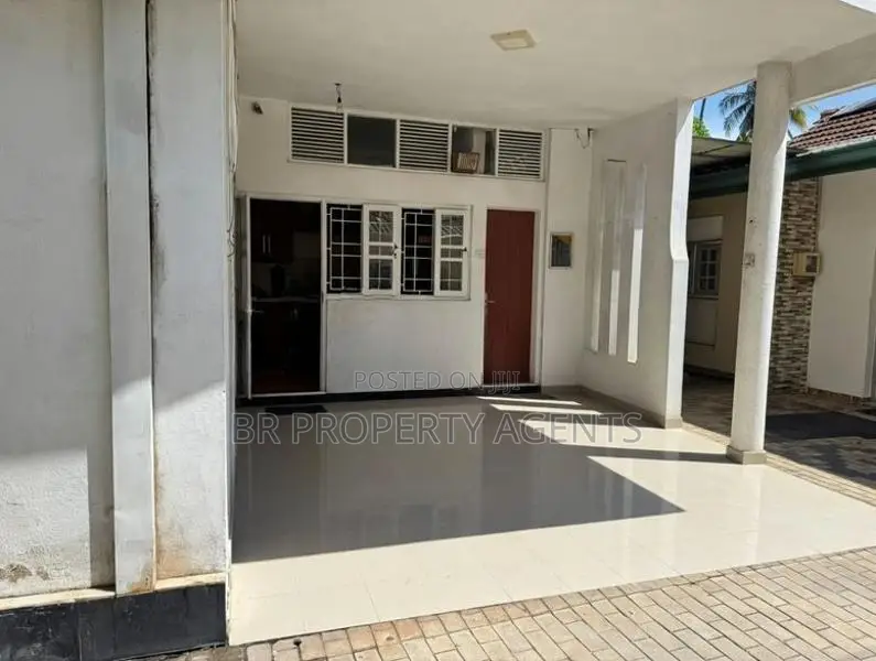 Three Storey House for Sale in Wattala