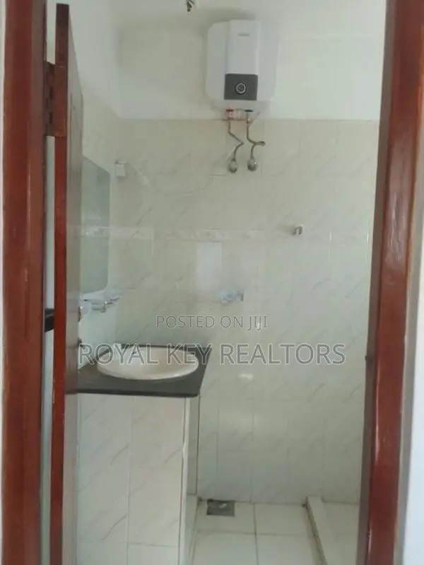 04 Bedroom Unfurnished House for Sale In Colombo 05