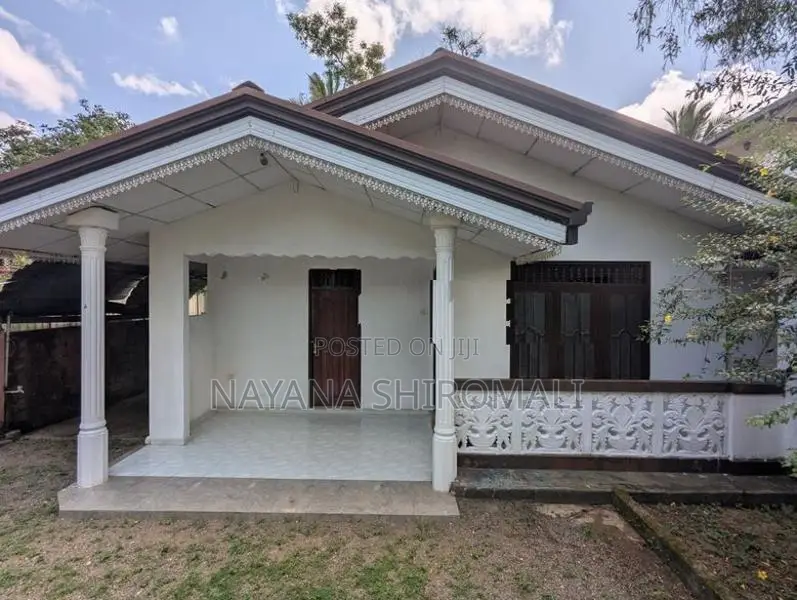 House for Sale in Makewita (Gampaha)