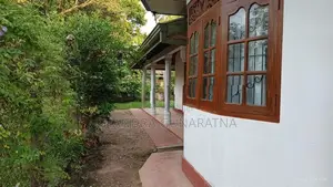 Spacious 2 Bedroom House for Sale in Kuruwita