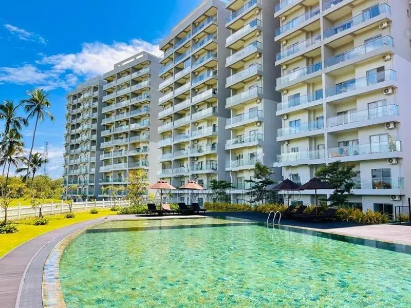 Canterbury Golf 3 Bedrooms Apartment For Rent in Piliyandala - EA952