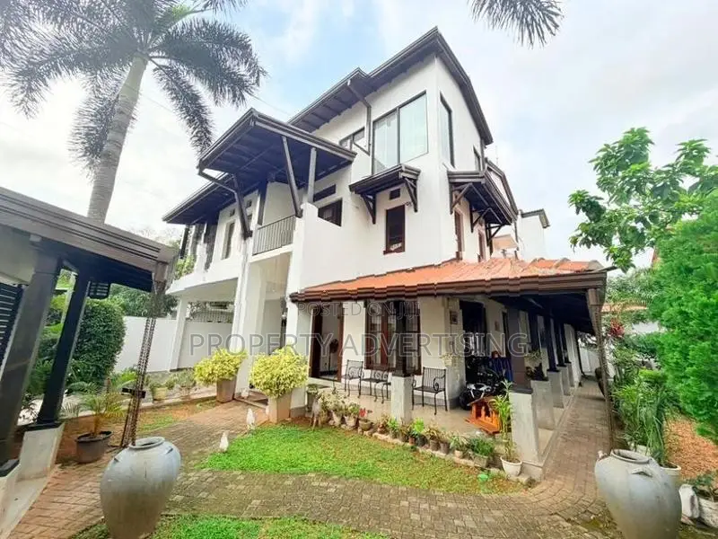 Ethul Kotte Prime Location Luxurious House For Sale Pita