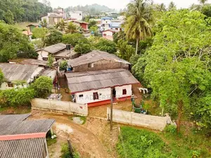 10 Perches Land with Small House in Kottawa
