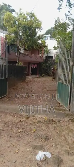 2 STORY HOUSE FOR SALE.