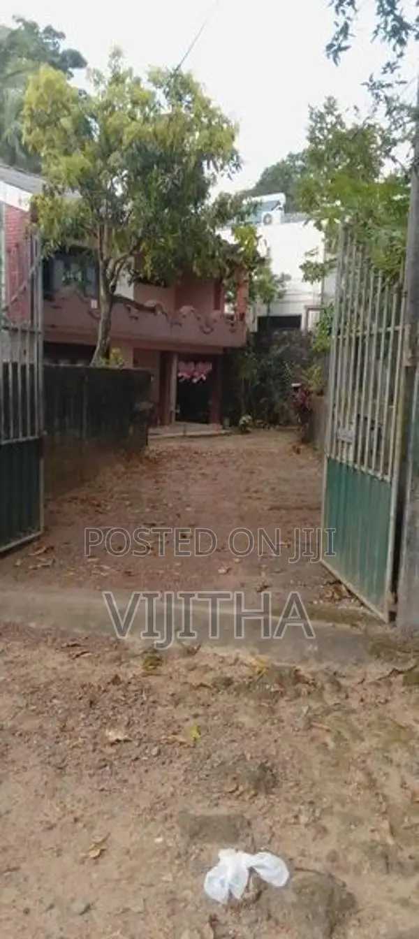 2 STORY HOUSE FOR SALE.